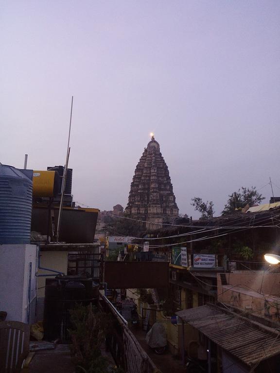 Riverside Homestay Hampi Bagian luar foto